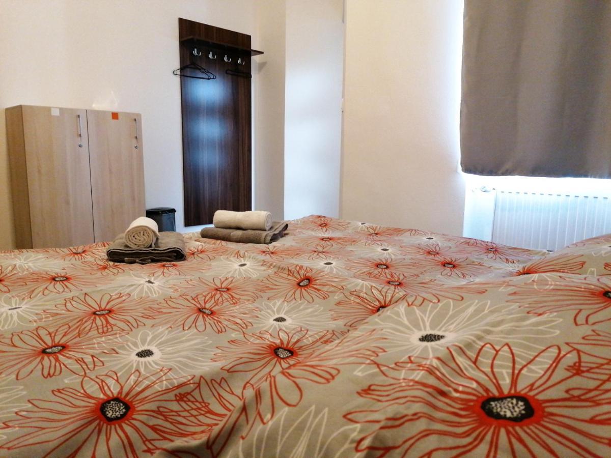 Hostel Vodna 1 Kosice Luaran gambar