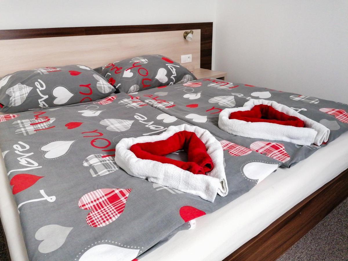 Hostel Vodna 1 Kosice Luaran gambar