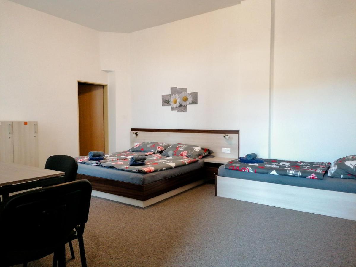 Hostel Vodna 1 Kosice Luaran gambar