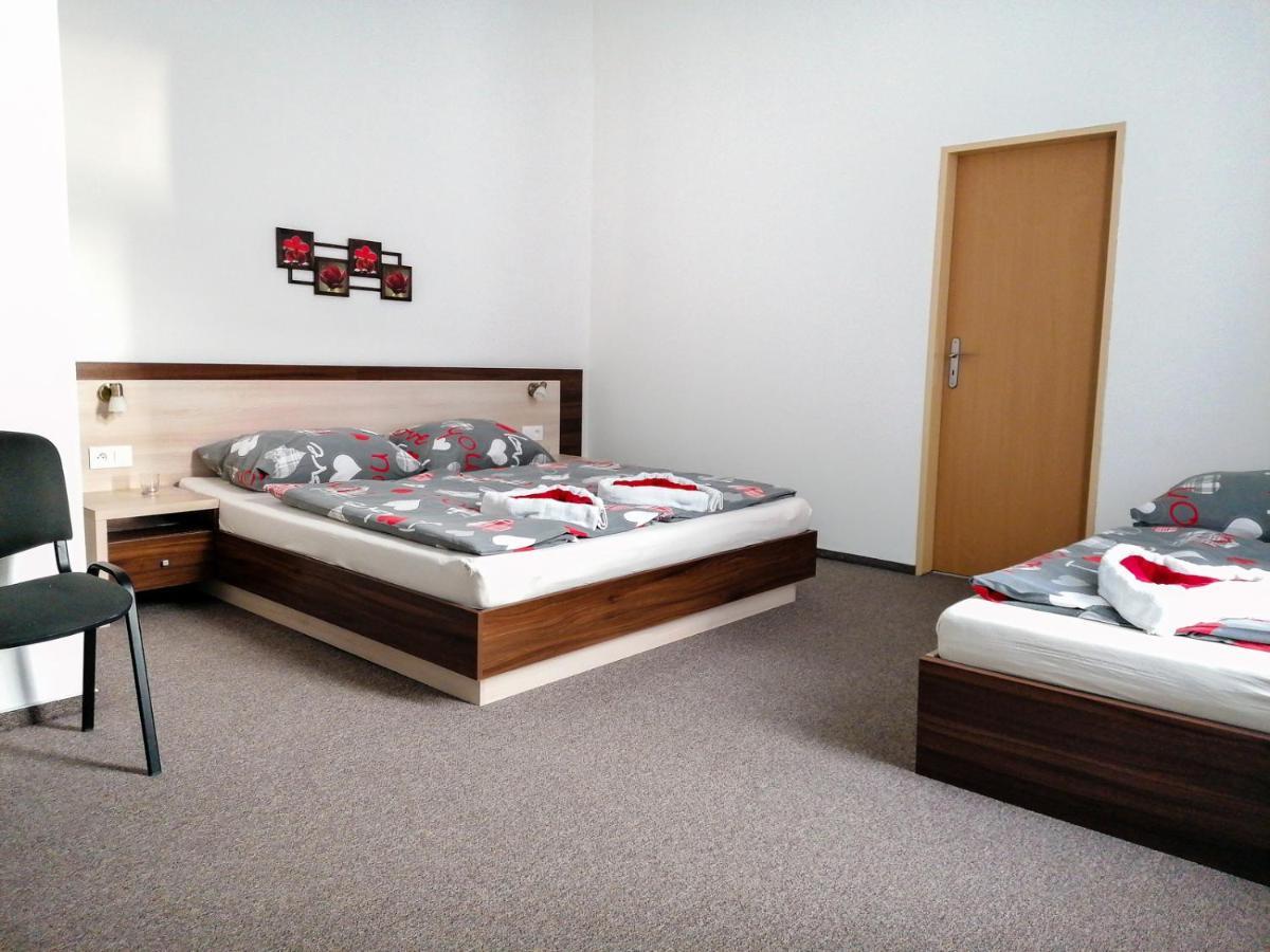 Hostel Vodna 1 Kosice Luaran gambar