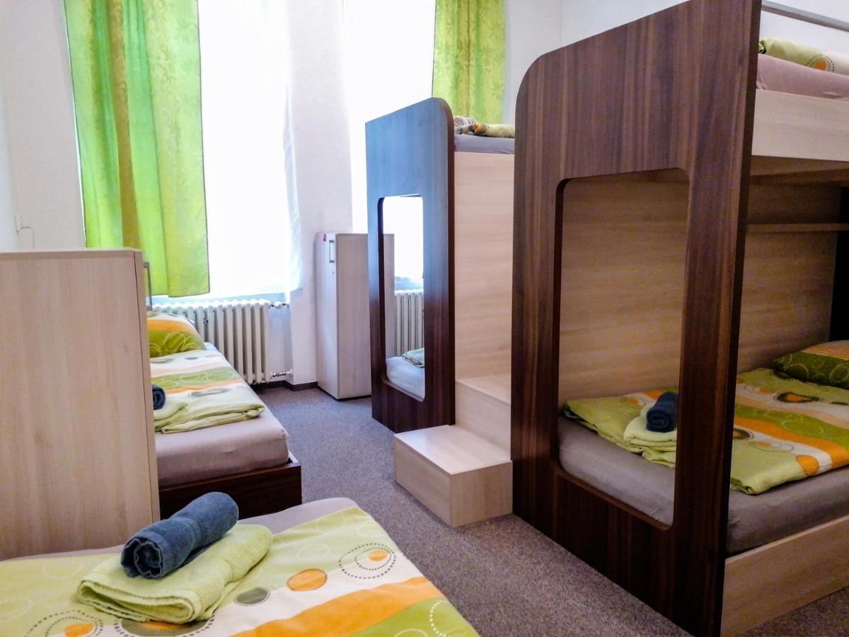 Hostel Vodna 1 Kosice Luaran gambar