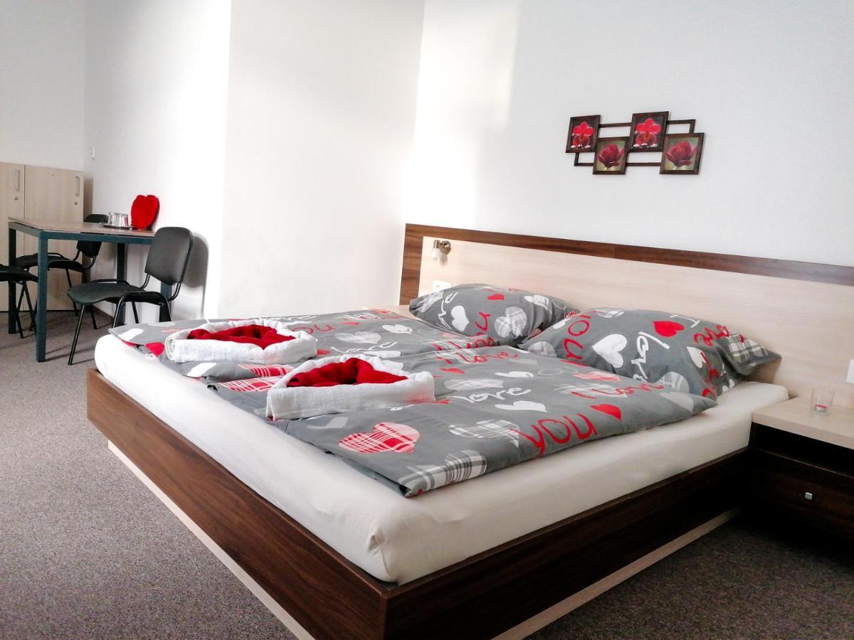Hostel Vodna 1 Kosice Luaran gambar