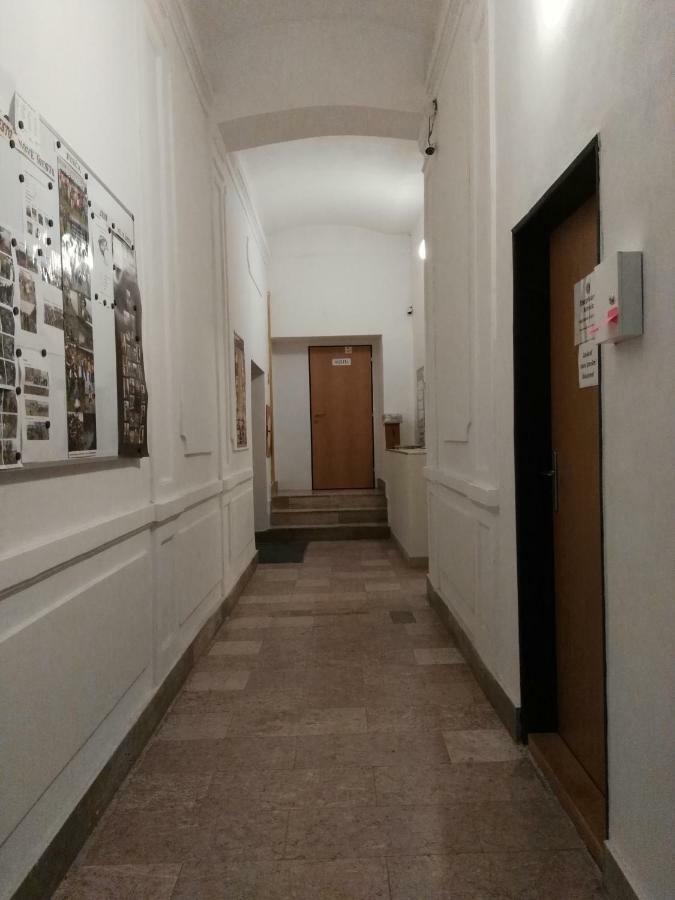 Hostel Vodna 1 Kosice Luaran gambar